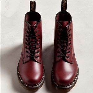 NWOB Dr Martens Doc Martens 8-Eye Boot